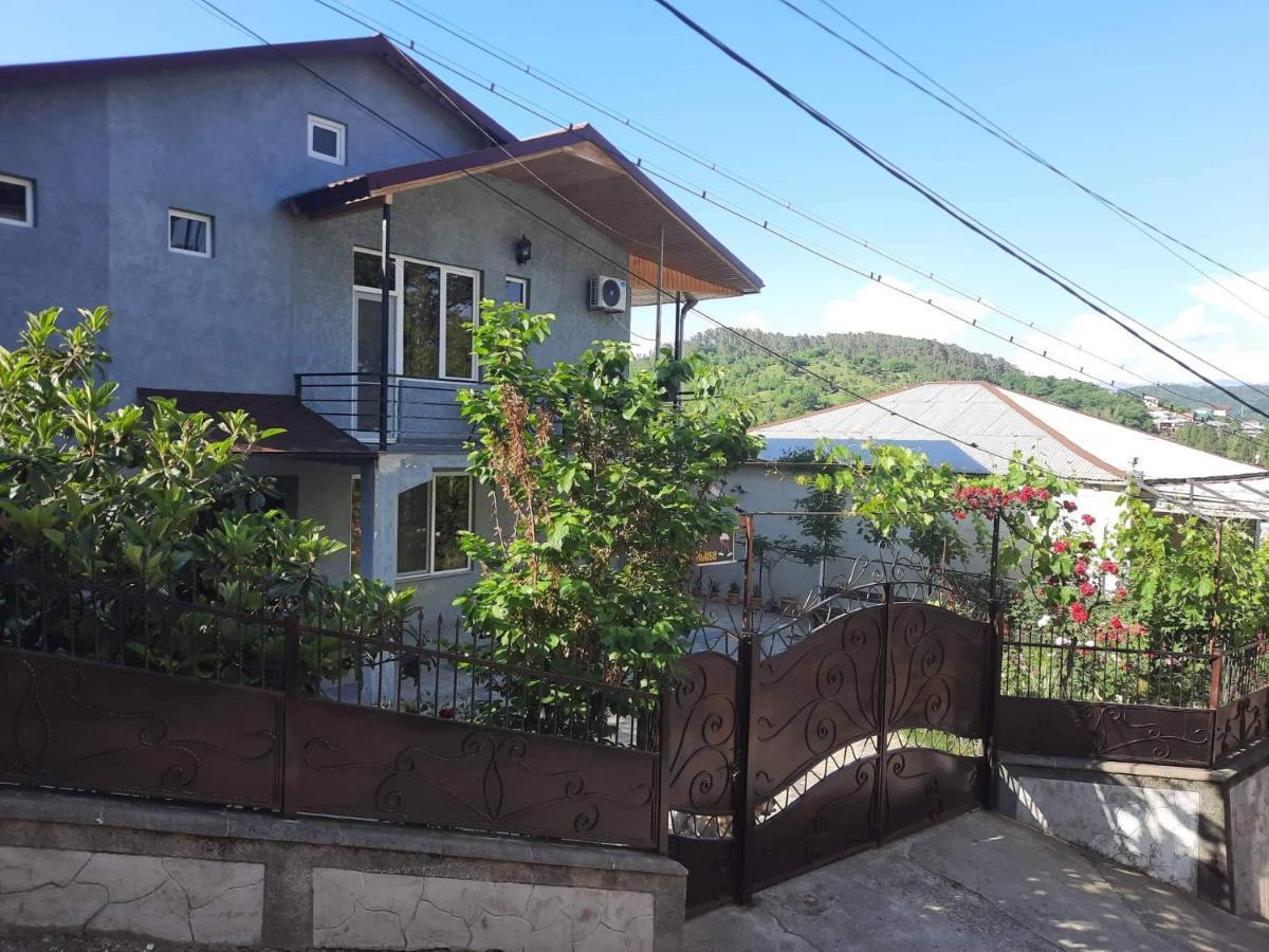 Makos Guest House Kutaisi Exterior foto