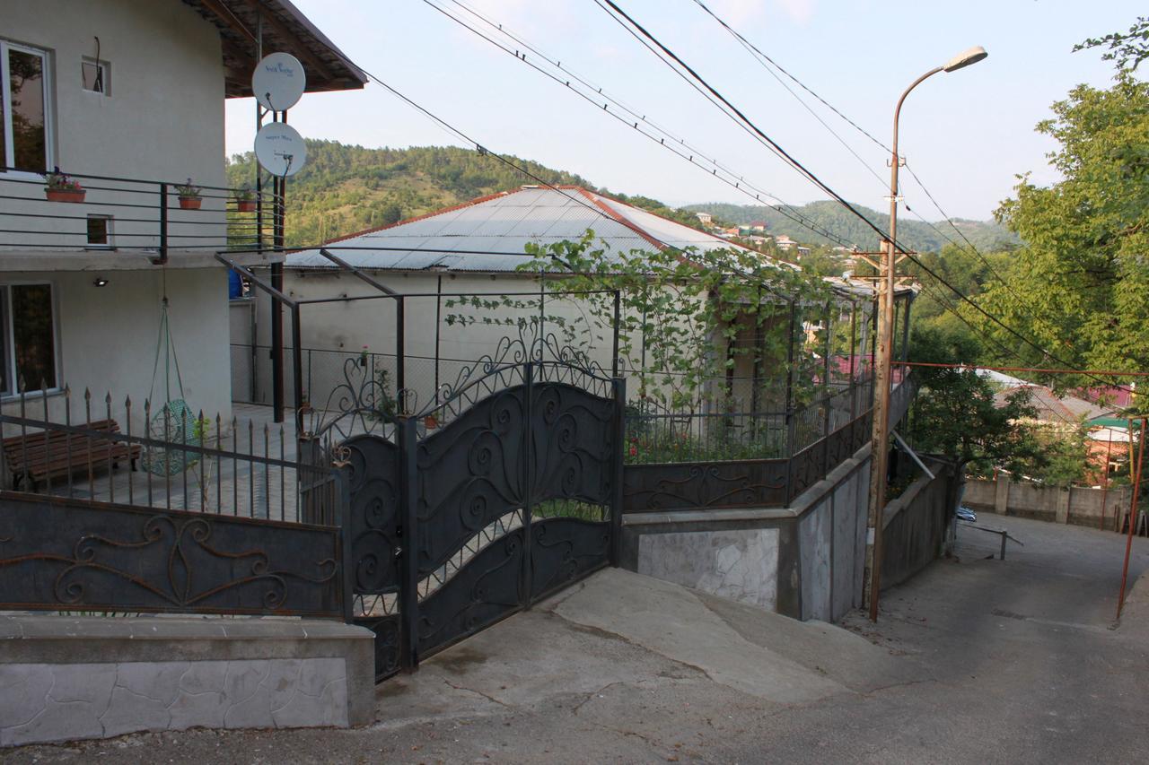 Makos Guest House Kutaisi Exterior foto